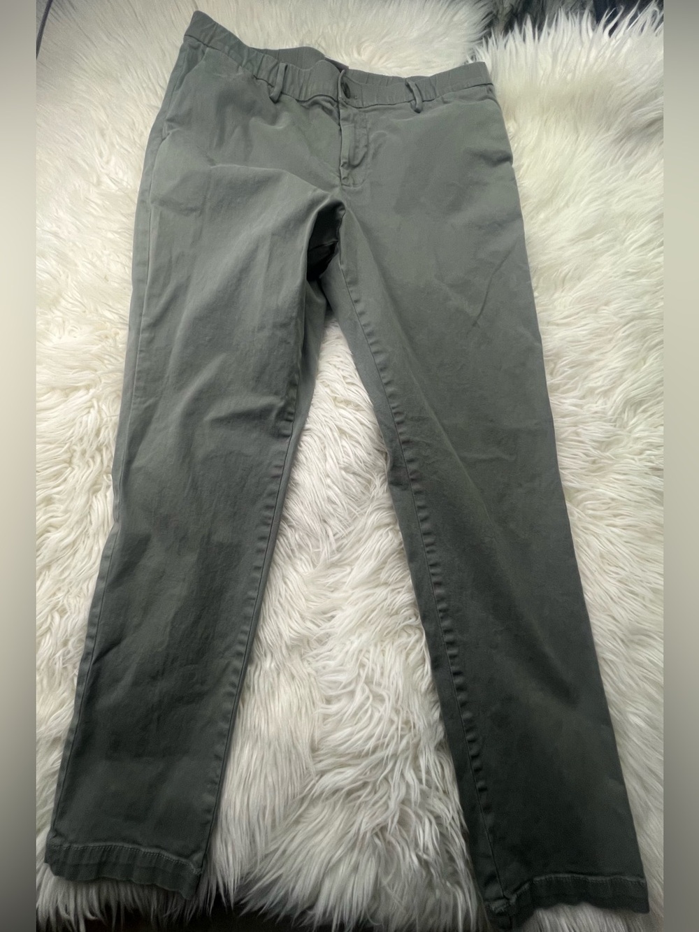 Bear bottom Classic Straight Leg Pants in Olive Green